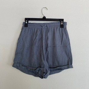 Gray Shein paperbag shorts